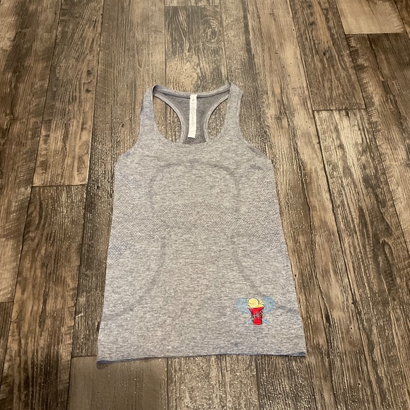 EUC, Lululemon Bundle, Swiftly Tech (4), Studio Black (6), Wunder Under Crop (6) - Picture 8 of 16